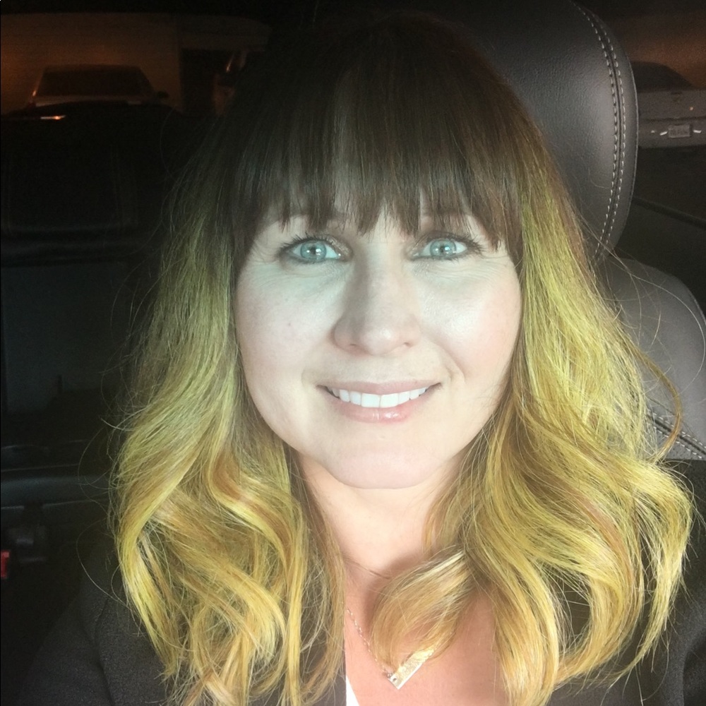 Meet your Posher, Kendra